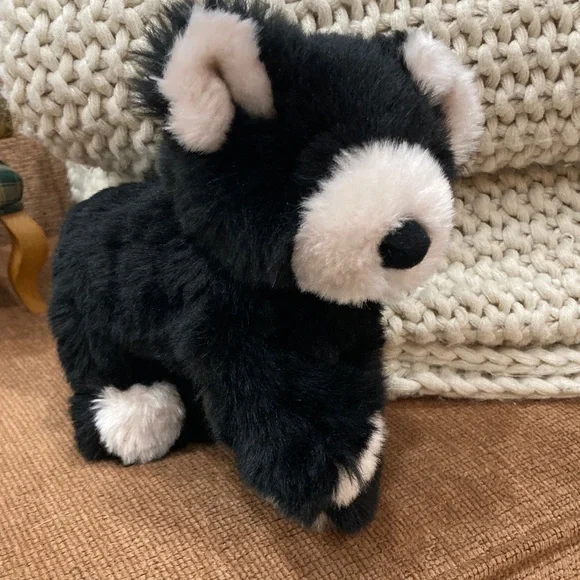 *Posting for lopsybun* American girl Kayla’s pet bear - Picture 1 of 3